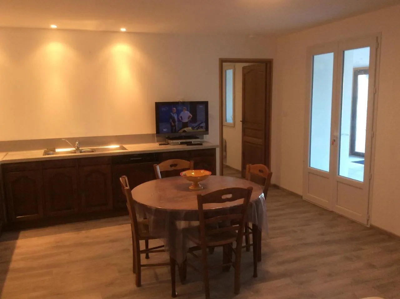 Gite Du Serre De Boudre Climatise, Spa Permanent Buisson